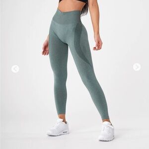 NVGTN Forest Green Contour Seamless Leggings